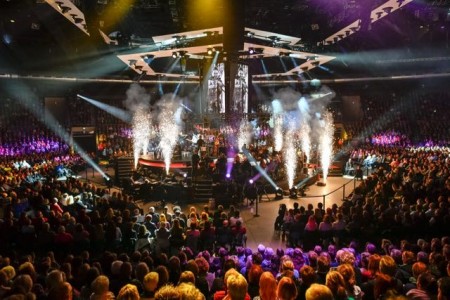 David Garrett Tourauftakt EXPLOSIVE Live! Tournee 2016 in der Volkswagen Halle in Braunschweig am 17.November 2016. Foto: Rüdiger Knuth