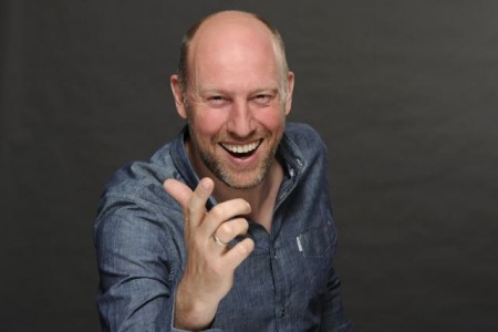 Sven Pistor lachend - Fotograf Jörg Dicke-2 (1)