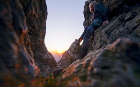  Die Bruchhauser Steine liegen oberhalb von Bruchhausen auf dem 727 m hohen Istenberg. Die vier großen Porphyrfelsen sind Eckbastionen einer großen vorgeschichtlichen Befestigung. Heute sind sie ein beliebtes Besuchsziel mit einer atemberaubende Aussicht über weite Teile des Sauerlandes. © Oliver Franke /Tourismus NRW e.V.