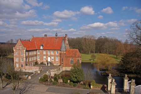 Die Burg Hülshoff bei Havixbeck. Foto: Droste Stiftung