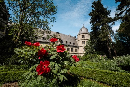 Die Wewelsburg im Frühling. (Foto: André Heinermann für das Kreismuseum Wewelsburg)