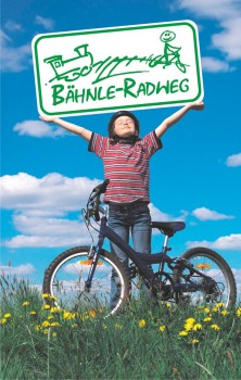 Bähnle-Radweg Kind mit Schild © Hochschwarzwald Tourismus GmbH (1)