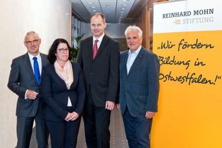 @reinhard-mohn-stiftung.de 