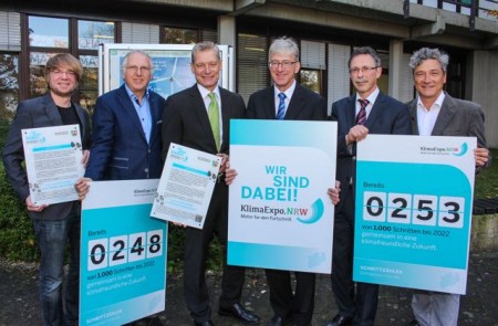 (v. l.) Gerrit Sonnenrein, Bernd Tiemann, Dr. Heinrich Dornbusch, Prof. Dr.-Ing. Joachim Böcker, Prof. Dr.-Ing. Dr. Eugeny Kenig und Prof. Dr.-Ing. Jadran Vrabec.Foto:Universität Paderborn, Johannes Pauly