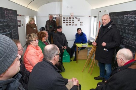 Initiative "Jugend unter Dampf" - Ideengeber Thorsten Försterling stellt die nordlippischen Jugendprojekte der Landeseisenbahn Lippe vor. © Peter Wehowsky