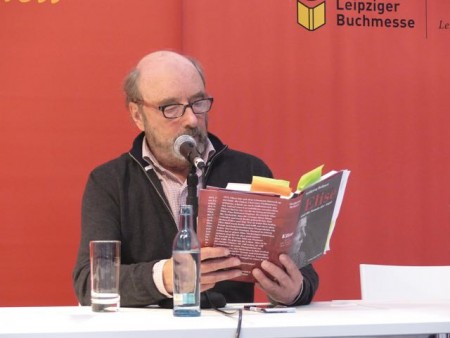 Wolfgang Bellmer arbeitet als Maler und Schriftsteller. Er schreibt Romane und Drehbücher. Drei davon sind auch für das ZDF (Soko Leipzig) verfilmt worden.