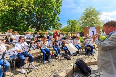 Das Blasorchester der Musikschule 2017 im Maxipark FotoThorsten Hübner.jpg (1) (002)