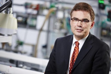 Professor Jürgen Jasperneite, Institutsleiter am Fraunhofer.