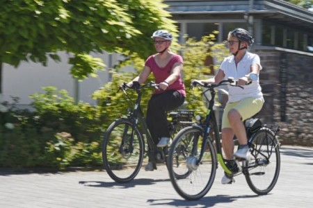 Mit dem Fahrrad zu den grünen Oasen im Kulturland Kreis Höxter