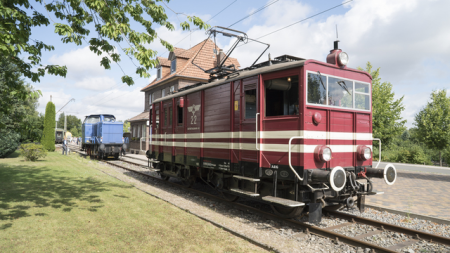 E-Lok 22 und Diesellok V2.004 gemeinsam in Nordlippe unterwegs