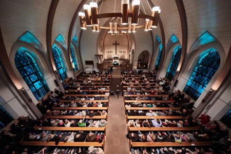 Sky du Mont - Apostelkirche