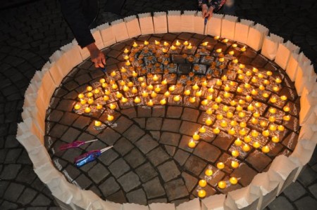 Feuershow, Musik und Kerzenschein auf dem Kleinen Domhof.Foto: Stadt Minden.