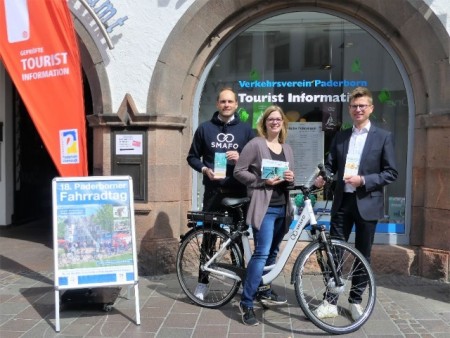 E- Bike - Abo Präsentation an der Tourist Information, Foto: Stadt Paderborn
