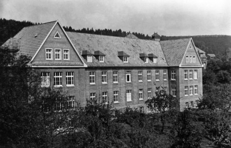 In den beiden Provinzial-Heilanstalten wie hier im St. Johannes-Stift Marsberg wurden zwischen 1939 und 1945 über 200 Kinder ermordet. Foto: LWL-Medienzentrum
