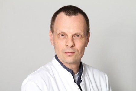 Dr. Johann Lange, Facharzt für Innere Medizin und Leiter der Onkologie am Klinikum Herford referiert am 19.11. im Klinikum, Foto: Stadt Herford