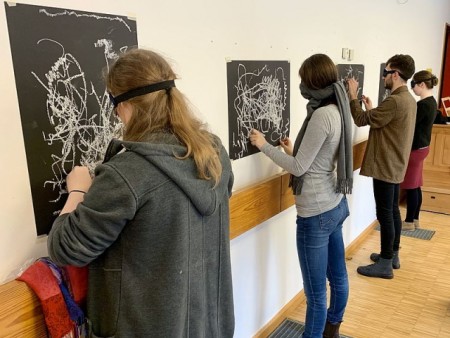 Foto (Hochschule für Musik Detmold/Voit): Studierende der Universität Bielefeld und der Hochschule für Musik Detmold entwerfen in Projektgruppen kreative Konzepte zum Thema Nacht. Foto: Hochschule für Musik, Detmold