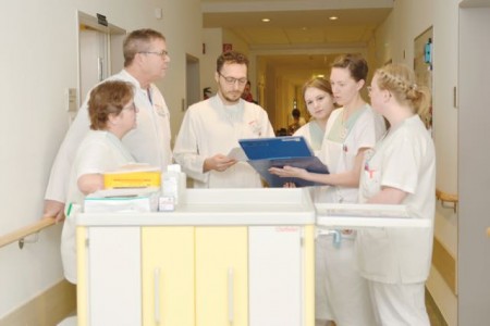 Auszubildende leiten Klinik für Chirurgie am St. Josef Hospital in Bad Driburg