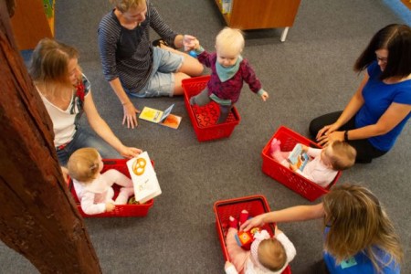 Detmolder Büchermäuse – Die besondere Krabbelgruppe