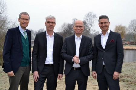 Neujahrsfrühstück der Wirtschaftsinitiative: (v.l.) Landrat Sven-Georg Adenauer, Albrecht Pförtner (pro Wirtschaft GT), MdB Ralf Brinkhaus und Volker Ervens (Wirtschaftsinitiative).
