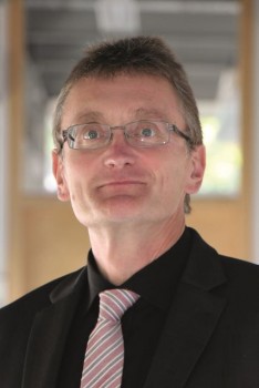 Prof. Dr. Alexander Haubrock lehrt Wirtschaftspsychologie an der FH Bielefeld. / Foto: privat