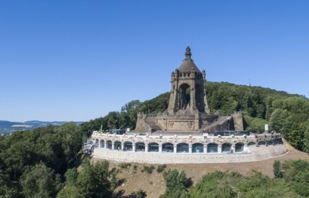 Luftbild des Kaiser-Wilhelm-Denkmals. (Foto: LWL/Hübbe)