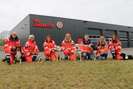 Das Team der Rettungshundestaffel Lippe- Höxter aus dem Jahre 2019 .Foto: Johanniter Lippe-Höxter