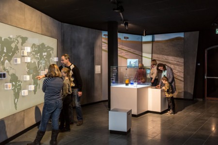 "Einfach mal rauskommen aus dem Alltag, etwas Anderes erfahren und nebenbei noch etwas über Salz und dessen Wirkung auf die Gesundheit lernen", ist die Idee hinter der Einladung ins Erlebnismuseum Westfälische Salzwelten an die Pflegekräfte in ganz NRW, die die Tagungs- und Kongresszentrum Bad Sassendorf GmbH mit ihrer Aktion ausspricht. (Foto: Michael Bahr / Westfälische Salzwelten) 