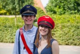 Spaß bei der Arbeit -  Zugführer Raphael Kahlert und Zugbegleiterin Inga Nolting sorgen während der Fahrt für gute Unterhaltung und Bewirtung der Fahrgäste