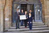 v.l.n.r.: Bürgermeister Michael Jäcke, Wilhelm Rohlfing (KlimaBündnis im Mühlenkreis e.V.), Barbara Brendel (KlimaBündnis im Mühlenkreis e.V.), Diana Berg (Klimaschutzmanagerin Stadt Minden), Lars Bursian (Beigeordneter für Städtebau und Feuerschutz Stadt Minden).