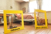 Wie sah ein Kinderzimmer früher aus? Über diese und weitere Fragen kommen verschiedene Generationen bei einer Führung im LWL-Freilichtmuseum Detmold ins Gespräch. Foto: LWL/Hesterbrink/Pölert
