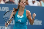 Julia Görges (Foto) gegen die Kombination Henri Leconte/Laura Siegemund auf dem Centre Court des GERRY WEBER STADION zu einem Mixed-Duell antritt. © JHasenkopf (München)