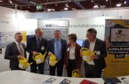 Hegen und pflegen die regionale Wirtschaft: Roland Thomas, Hans Hofste (Wirtschaftsförderer Bad Salzuflen), Landrat Dr. Axel Lehmann, Gudrun Kristen (Wirtschaftsförderin Lemgo) und Uwe Gotzeina (Wirtschaftsförderer Kreis Lippe).