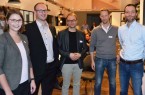 Service und Beratungsqualität als Erfolgsfaktor (v.l.): Anna Niehaus (pro Wirtschaft GT), Nils Wend und Karl B. Bock (RUNA REISEN), Andre Kokemper und Jan Quermann (Quermann & Kokemper Schadenmanagement).
