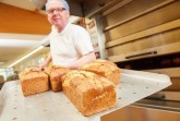 Das Team der Kiebitzhof-Bäckerei freut sich über die Auszeichnung durch den Bioland Verband.