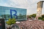 Bertelsmann und Stadt Gütersloh richten Public Viewing zur Fußball-WM 2018 aus