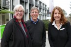 Brigitte Stelze (Buntes Haus), Dirk Kleemann (IBZ) und Ina Nottebohm (Haus Neuland, von links) leiten die drei Bildungsstätten, die Bielefeld zur Hauptstadt der politischen Bildung gemacht haben. Foto: © Christina Ritzau