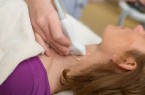 Beim Tag der Schilddrüse bieten die Ärzte unter anderem orientierende Ultraschall-Untersuchungen der Schilddrüse an.