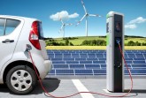 DAS E-AUTO MIT SOLARSTROM VOM HAUSDACH LADEN VERBRAUCHERZENTRALE ZEIGT, WIE ES GEHT
