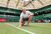 Jan Rzeha (37), der neue Leiter des Greenkeeper-Teams, im GERRY WEBER STADION. © GERRY WEBER OPEN/HalleWestfalen