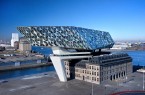 Schueco_Jahresbericht_2017_Port_House_download