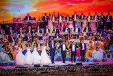 Der „Walzerkönig“ ist zurück: Weltstar André Rieu und sein „Johann Strauss Orchester“ verzaubern am 11. Mai 2019 im Rahmen ihrer Welttournee erneut das ostwestfälische Publikum im GERRY WEBER STADION mit einem musikalischen Potpourri aus Walzerklängen, Filmmusik, Musical, Oper und Schlager. © Marcel van Hoorn
