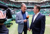 TV-Partner der ersten Stunde ist das ZDF, das mit den GERRY WEBER OPEN eine national bewährte und fortlaufende Kooperation unterhält: Im Interview ZDF-Moderator Dr. Norbert Lehmann (links) und Turnierdirektor Ralf Weber. © GERRY WEBER OPEN