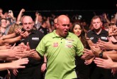(van Gerwen, Michael): Der dreimalige und aktuelle PDC-Weltmeister Michael „Mighty Mike“ van Gerwen demonstriert sein Ausnahmekönnen bei der Exhibition-Show von „Best of Darts - Michael van Gerwen & Guests“ am 29. Mai 2019 im GERRY WEBER EVENT CENTER.