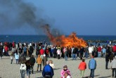 Auch in diesem Jahr wird t	raditionell das Osterfeuer am Hauptstrand von 
Damp entzündet (Foto: Ostsee Resort Damp)