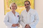 Mit Chefärztin Dr. Wencke Ruhwedel und Oberarzt Khalil Lafta können zwei Ärzte der Klinik für Frauenheilkunde und Geburtshilfe im Klinikum Gütersloh das MIC II-Zertifikat der Arbeitsgemeinschaft Gynäkologische Endoskopie e.V. (AGE) vorweisen.