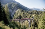 Der Bernina Express. Foto: Wiesener Viadukt, Rhätische Bahn.