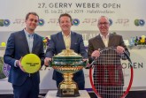 Turnierdirektor Ralf Weber (Mitte) freut sich gemeinsam mit Frank Heinkel (Projektleitung, rechts) und Stephan Pumpe (Leitung Marketing & Sponsoring) auf die 27. Turnierauflage des ATP 500er-Rasenevents im GERRY WEBER STADION. © GERRY WEBER OPEN (HalleWestfalen)