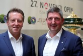 Starke Kooperation: Turnierdirektor Ralf Weber (links) und NOVENTI-Vorstand Dr. Sven Jansen zeigten sich zufrieden mit der erstmaligen Zusammenarbeit bei den 27. NOVENTI OPEN vom 15. bis 23. Juni 2019 in HalleWestfalen. © NOVENTI OPEN/HalleWestfalen
