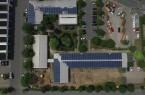 Die Photovoltaikanlage auf den Dächern des Betriebshofes bei den Städtischen Betrieben Minden (Bildnachweis: Städtische Betriebe Minden).