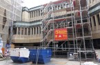 Teilweise eingerüsteter Neubau (Pressestelle der Stadt Minden)